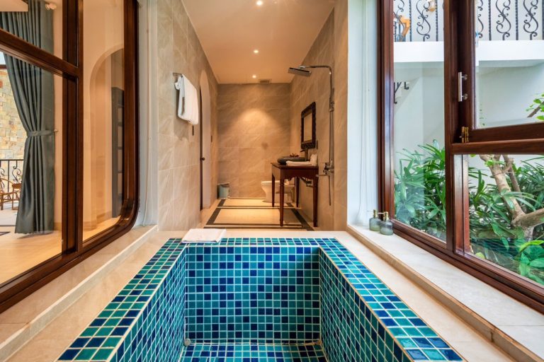 10 Le Hy Cat 16 768x512