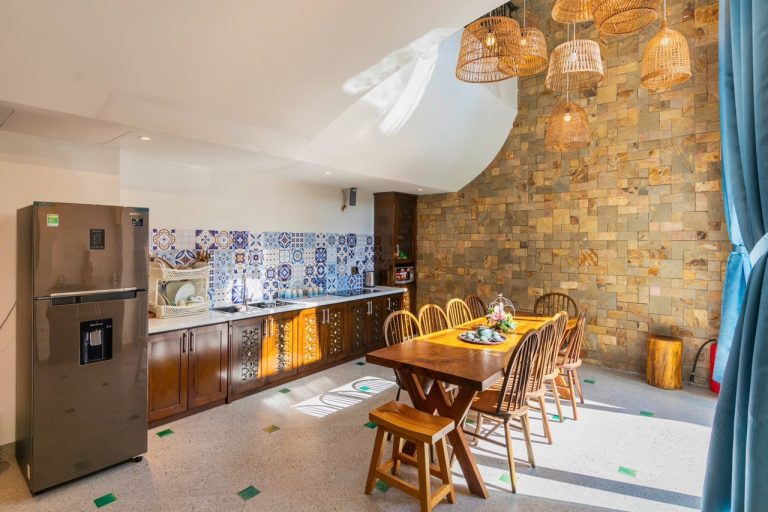 10 Le Hy Cat 9 768x512