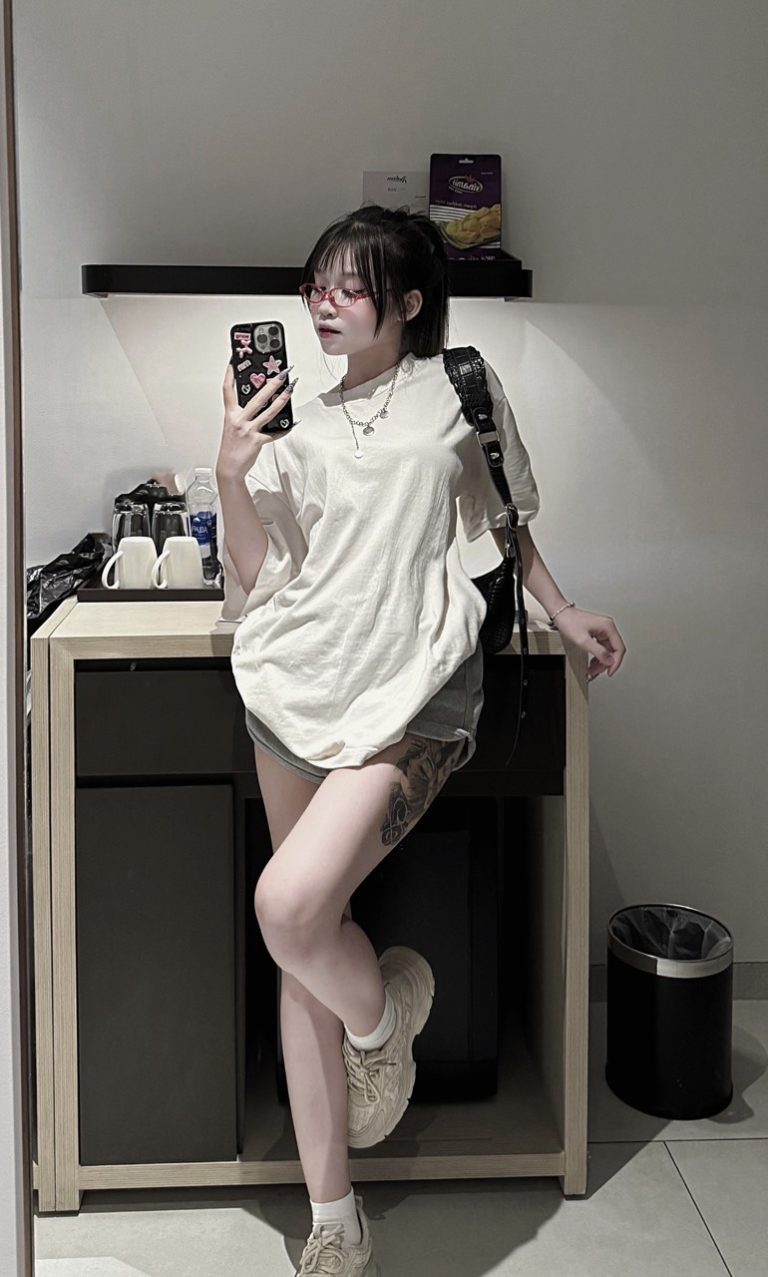 z5666121411404 c3c9b92a2c1f9cbf2da95937d71fc509 1 768x1277