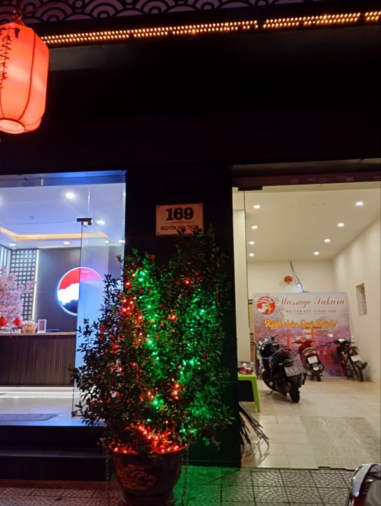 다낭 사쿠라 입구 768x1020